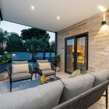 Luxurious In Biograd *